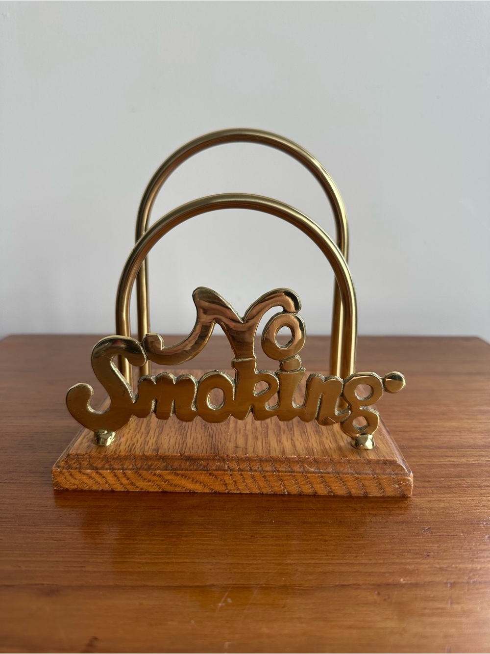 VINTAGE 1970s BRASS & WOOD LETTER HOLDER / ORGANIZER “NO SMOKING” RETRO MCM